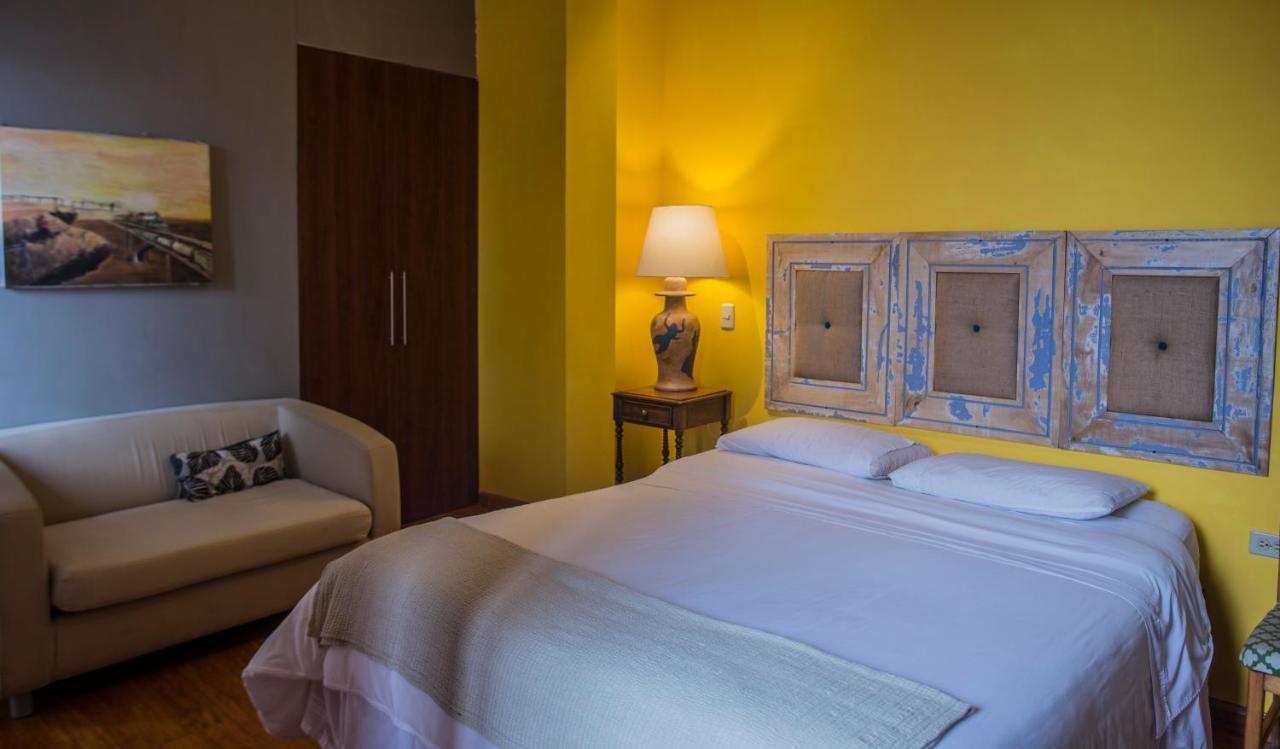 La Casa De Manuel Hotel-Boutique Лоха Экстерьер фото